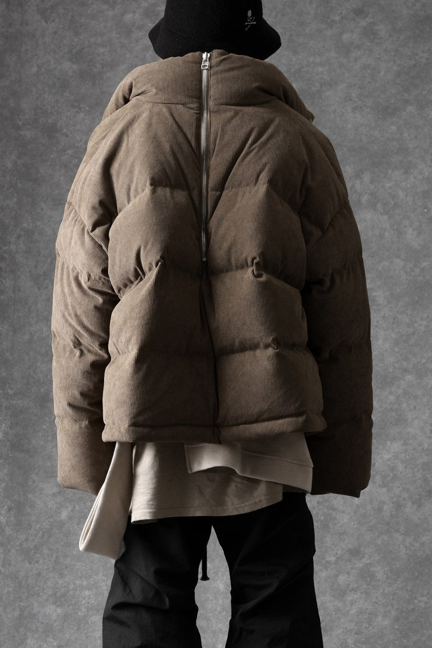 画像をギャラリービューアに読み込む, A.F ARTEFACT HIGH NECK DOWN JACKET / CORDUROY (BROWN)