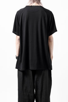 Load image into Gallery viewer, CAPERTICA PRISONER SHIRTS / SUPER 120s WASHABLE WOOL JERSEY (BLACK)