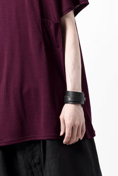 Load image into Gallery viewer, CAPERTICA PRISONER SHIRTS / SUPER 120s WASHABLE WOOL JERSEY (PLUM)