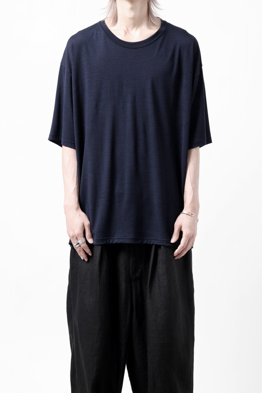Load image into Gallery viewer, CAPERTICA OVERSIZED S/S TEE / SUPER 120s WASHABLE WOOL JERSEY (NAVY)