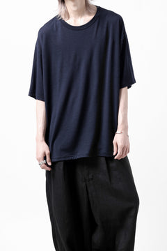 Load image into Gallery viewer, CAPERTICA OVERSIZED S/S TEE / SUPER 120s WASHABLE WOOL JERSEY (NAVY)