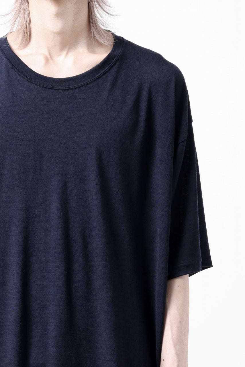 Load image into Gallery viewer, CAPERTICA OVERSIZED S/S TEE / SUPER 120s WASHABLE WOOL JERSEY (NAVY)