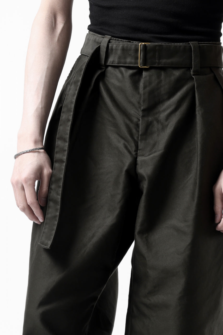 Load image into Gallery viewer, CAPERTICA 2 TUCK WIDE PANTS / GIZA COTTON MOLESKIN (OLIVE DRAB)