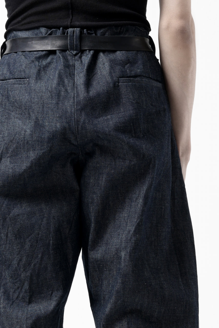 Load image into Gallery viewer, CAPERTICA WIDE SEAMLESS TROUSERS / ZIMBABWE COTTON LITE DENIM (INDIGO)