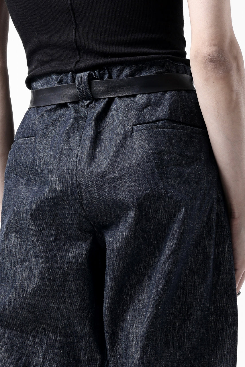 Load image into Gallery viewer, CAPERTICA WIDE SEAMLESS TROUSERS / ZIMBABWE COTTON LITE DENIM (INDIGO)
