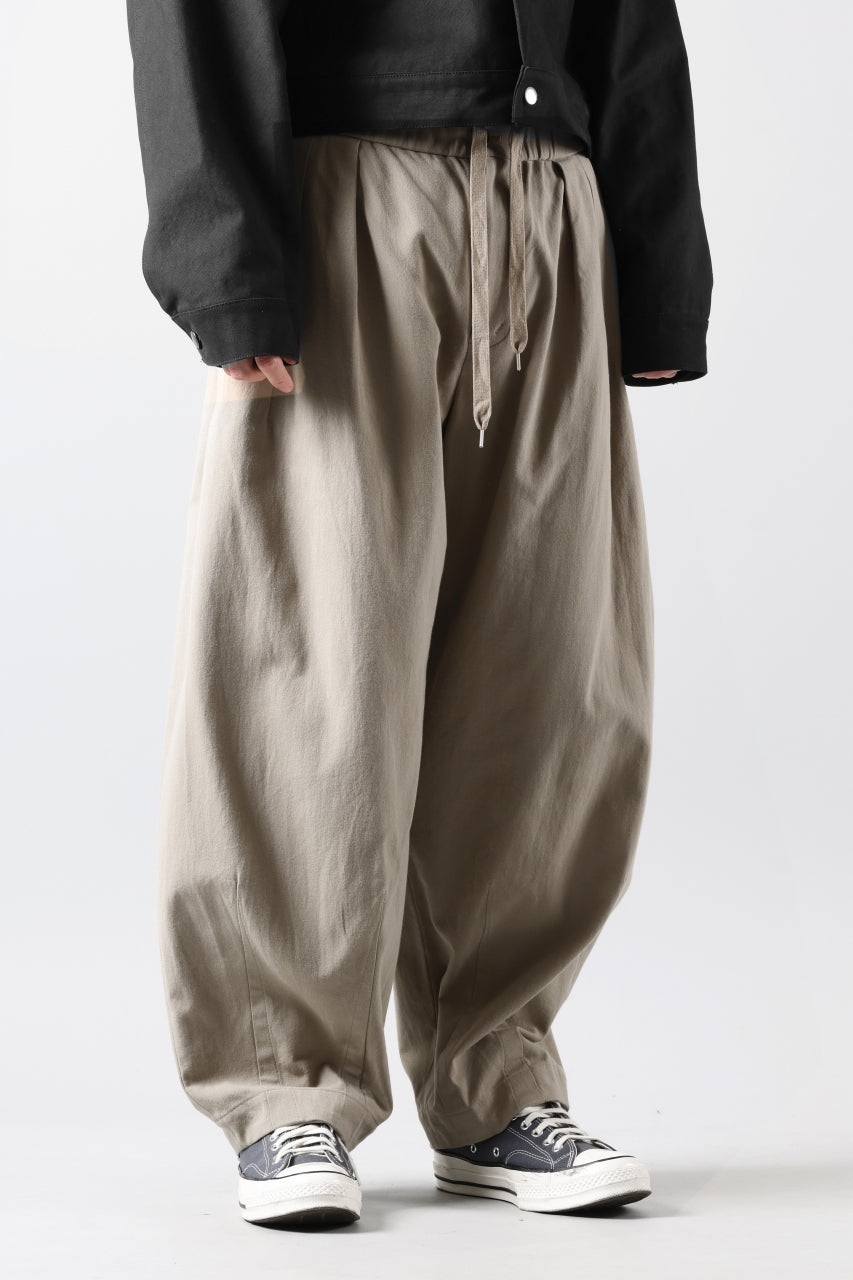 画像をギャラリービューアに読み込む, CAPERTICA BALLOON PANTS / BARATHEA CLOTH (BEIGE)