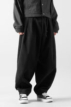 画像をギャラリービューアに読み込む, CAPERTICA BALLOON PANTS / NAPPING MOLESKIN (BLACK)