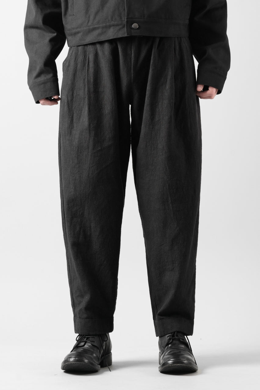 画像をギャラリービューアに読み込む, CAPERTICA PEGTOP EASY PANTS / RAMIE COTTON CANVAS (BURNED BLACK)