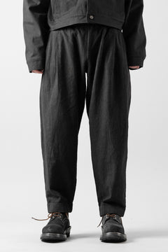 画像をギャラリービューアに読み込む, CAPERTICA PEGTOP EASY PANTS / RAMIE COTTON CANVAS (BURNED BLACK)