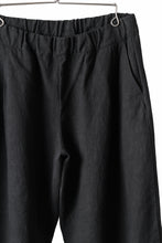 画像をギャラリービューアに読み込む, CAPERTICA PEGTOP EASY PANTS / RAMIE COTTON CANVAS (BURNED BLACK)