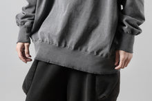 Load image into Gallery viewer, CHANGES AGING GUSSET PULLOVER (INK)
