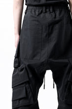 画像をギャラリービューアに読み込む, A.F ARTEFACT TWILL DROPCROTCH CARGO PANTS (BLACK)