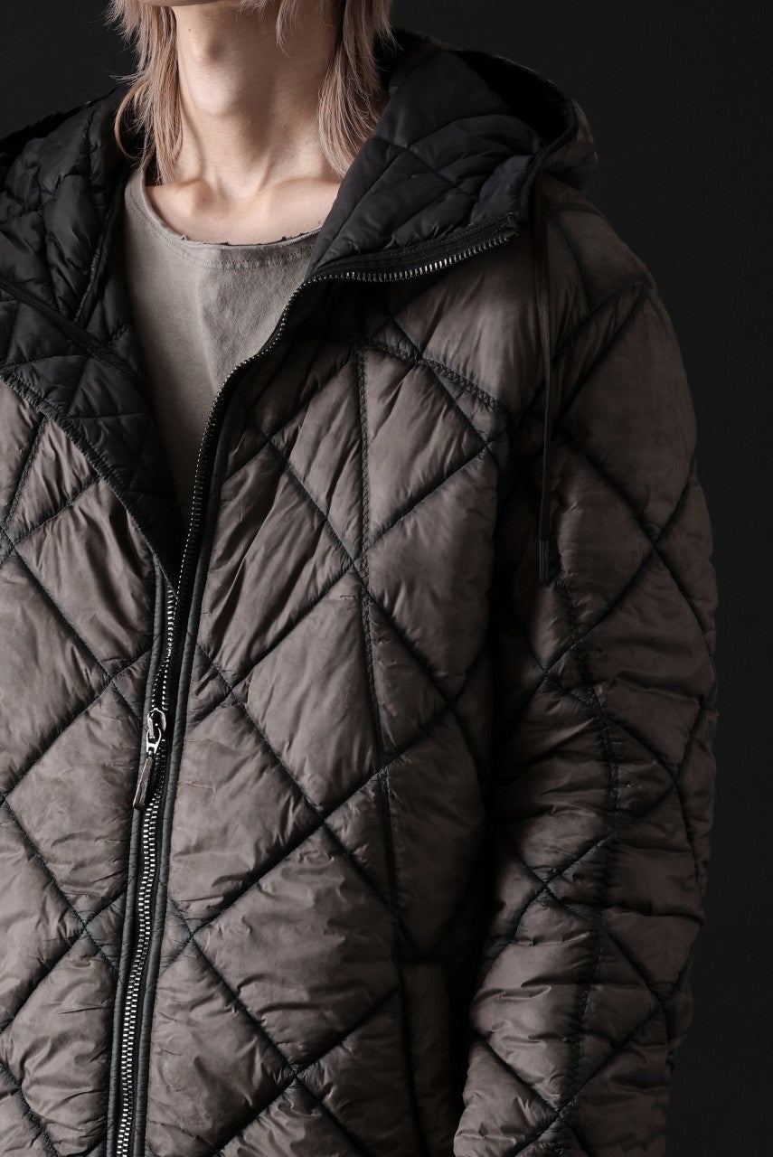 masnada QUILTED HOOD JACKET / OVER STUFFED PAPER NYLON (DUST)