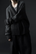 画像をギャラリービューアに読み込む, ISABEL BENENATO Yak Cardigan with Shaded Jacquard in Two Colours (GRAPHITE)