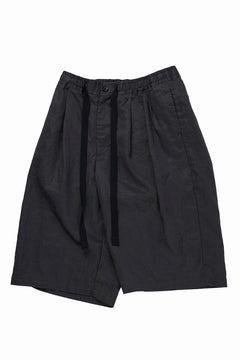 Load image into Gallery viewer, sus-sous wide shorts / cotton linen twill hard finish (CHARCOAL)