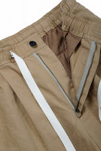 Load image into Gallery viewer, sus-sous wide shorts / cotton linen twill hard finish (BEIGE)