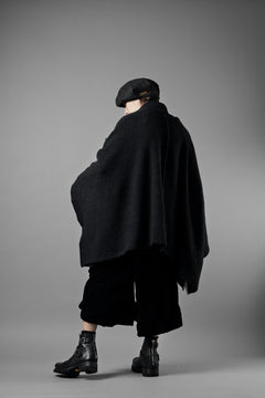 画像をギャラリービューアに読み込む, KLASICA WEARABLE BIG STOLE PONCHO / SHETLAND WOOL AMUNZEN (CARBON)
