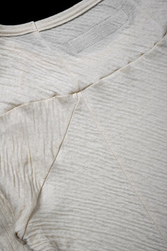 画像をギャラリービューアに読み込む, A.F ARTEFACT MULTI PANEL SLIMFIT T-SHIRT / SOFT DOUBLEFACE (IVORY)