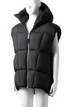 画像をギャラリービューアに読み込む, thom/krom BIG HOODIE OVERSIZED VEST / WARM PUFFER (BLACK)