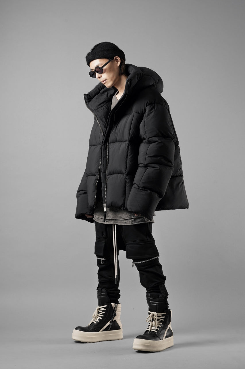 画像をギャラリービューアに読み込む, thom/krom BIG HOODIE OVERSIZED JACKET / WARM PUFFER (BLACK)