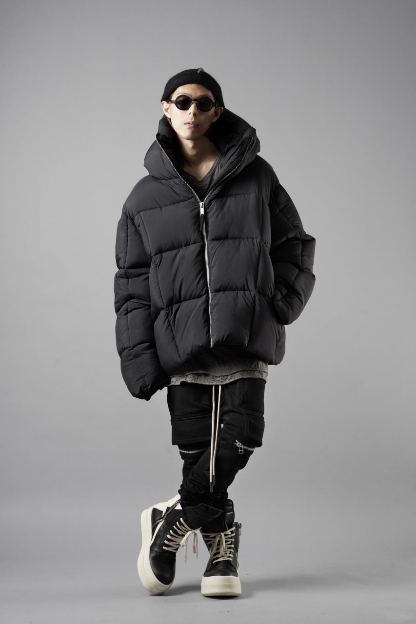 画像をギャラリービューアに読み込む, thom/krom BIG HOODIE OVERSIZED JACKET / WARM PUFFER (BLACK)