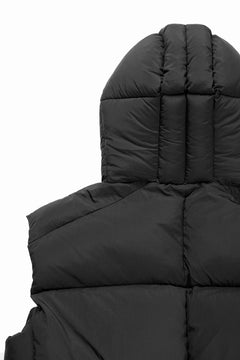 画像をギャラリービューアに読み込む, thom/krom BIG HOODIE OVERSIZED VEST / WARM PUFFER (BLACK)