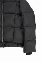 画像をギャラリービューアに読み込む, thom/krom BIG HOODIE OVERSIZED JACKET / WARM PUFFER (BLACK)