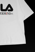 画像をギャラリービューアに読み込む, MASTERMIND WORLD x FILA TEE (WHITE)