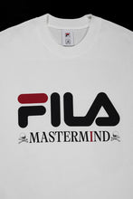 画像をギャラリービューアに読み込む, MASTERMIND WORLD x FILA TEE (WHITE)