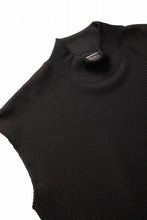 画像をギャラリービューアに読み込む, beauty : beast HIGH-NECK SLEEVELESS PULLOVER (BLACK)