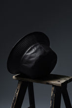 画像をギャラリービューアに読み込む, ISAMU KATAYAMA BACKLASH BUCKET HAT / MONOCHROME LUXURY STEER (BLACK)