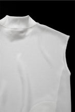 画像をギャラリービューアに読み込む, beauty : beast HIGH-NECK SLEEVELESS PULLOVER (WHITE)