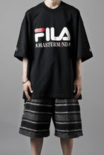 画像をギャラリービューアに読み込む, MASTERMIND WORLD x FILA TEE (BLACK)