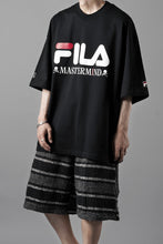 画像をギャラリービューアに読み込む, MASTERMIND WORLD x FILA TEE (BLACK)