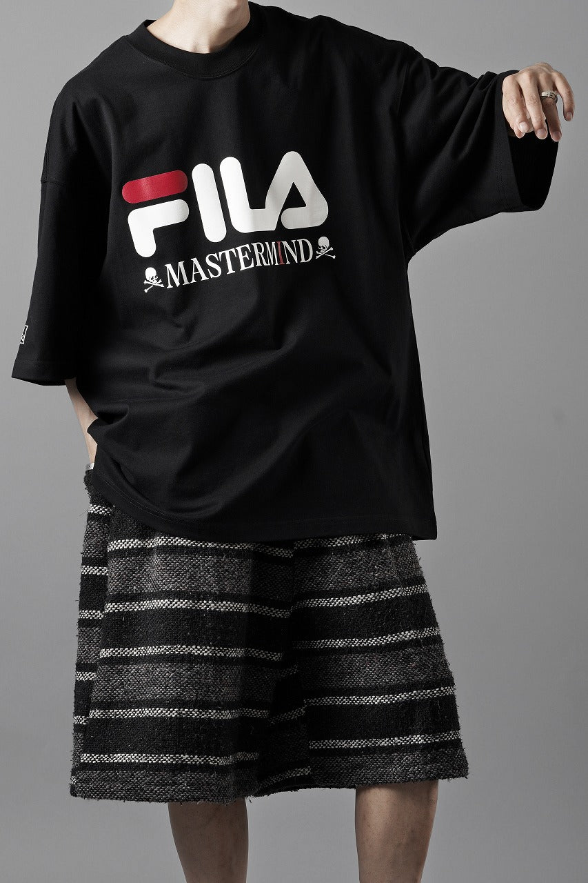 画像をギャラリービューアに読み込む, MASTERMIND WORLD x FILA TEE (BLACK)