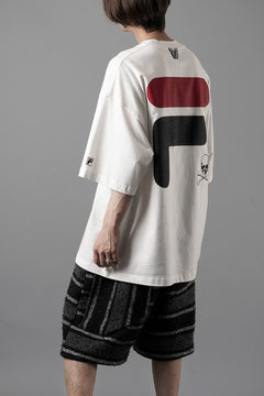 画像をギャラリービューアに読み込む, MASTERMIND WORLD x FILA TEE (WHITE)