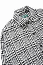 Load image into Gallery viewer, N/07 OPEN COLLAR L/S SHIRT / HOUNDSTOOTH GLEN CHECK (WHITE x GREY)