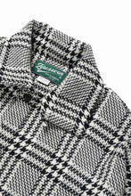 Load image into Gallery viewer, N/07 OPEN COLLAR L/S SHIRT / HOUNDSTOOTH GLEN CHECK (WHITE x GREY)
