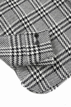 Load image into Gallery viewer, N/07 OPEN COLLAR L/S SHIRT / HOUNDSTOOTH GLEN CHECK (WHITE x GREY)