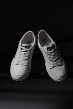 画像をギャラリービューアに読み込む, MASTERMIND WORLD x FILA FX-2 (WHITE)