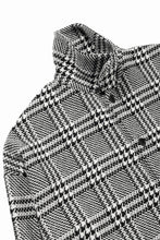 Load image into Gallery viewer, N/07 OPEN COLLAR L/S SHIRT / HOUNDSTOOTH GLEN CHECK (WHITE x BLACK)