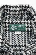 Load image into Gallery viewer, N/07 OPEN COLLAR L/S SHIRT / HOUNDSTOOTH GLEN CHECK (WHITE x BLACK)