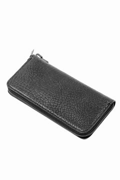 Load image into Gallery viewer, ISAMU KATAYAMA BACKLASH ROUND FASTNER WALLET / MARYAM HEAT SHRINK HORSE BUTT (BLACK)