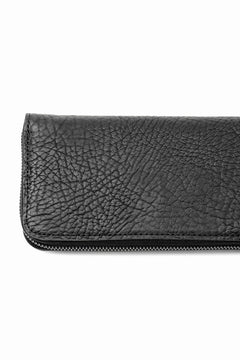Load image into Gallery viewer, ISAMU KATAYAMA BACKLASH ROUND FASTNER WALLET / MARYAM HEAT SHRINK HORSE BUTT (BLACK)