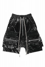 画像をギャラリービューアに読み込む, A.F ARTEFACT LEATHER TEC ZIP CARGO SHORTS (BLACK)