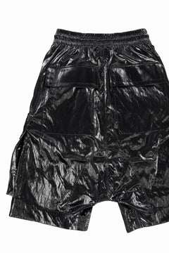 画像をギャラリービューアに読み込む, A.F ARTEFACT LEATHER TEC ZIP CARGO SHORTS (BLACK)