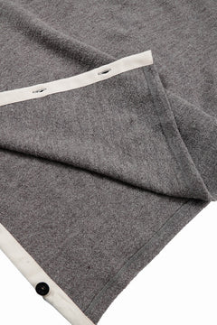 画像をギャラリービューアに読み込む, KLASICA WEARABLE BIG STOLE PONCHO / SHETLAND WOOL AMUNZEN (SAND)