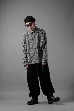 Load image into Gallery viewer, N/07 OPEN COLLAR L/S SHIRT / HOUNDSTOOTH GLEN CHECK (WHITE x BLACK)