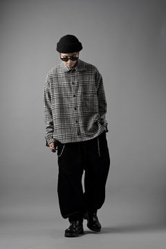Load image into Gallery viewer, N/07 OPEN COLLAR L/S SHIRT / HOUNDSTOOTH GLEN CHECK (WHITE x BLACK)