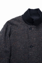 Load image into Gallery viewer, KLASICA VOLUME SLEEVE TANKERS BLOUSON / REGENERATED KEMP MIXED TWEED (MIX BROWN)